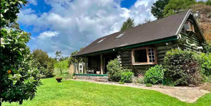 Coromandel Secluded Log Cabin Retreat Hikuai Bagian luar foto